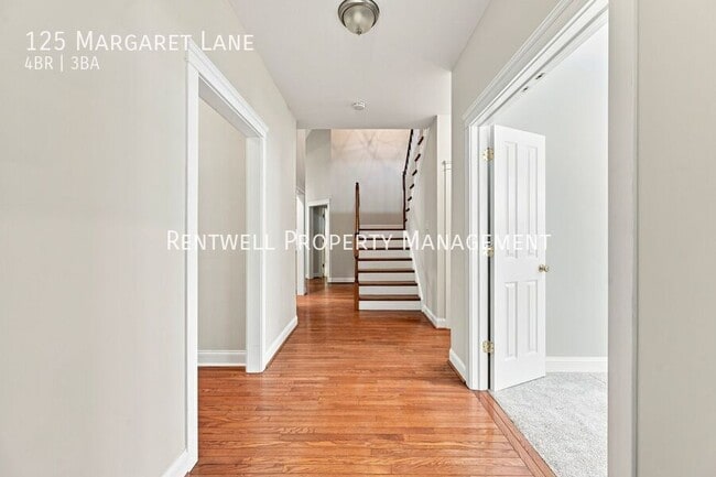 Photo - 125 Margaret Lane- House