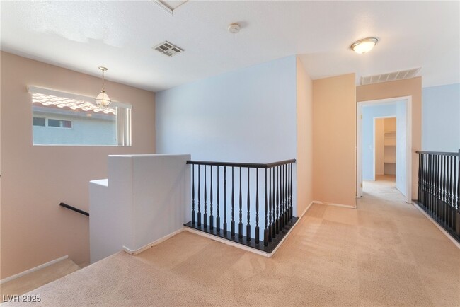 Building Photo - 907 Royalmile Way