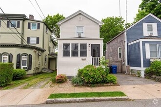 Building Photo - 18 Almy St