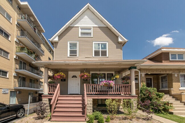 Foto del edificio - 328 Circle Ave