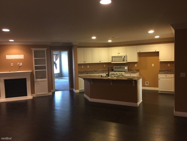Foto del edificio - 4 br, 2 bath House - 4179 Ladrillo St.