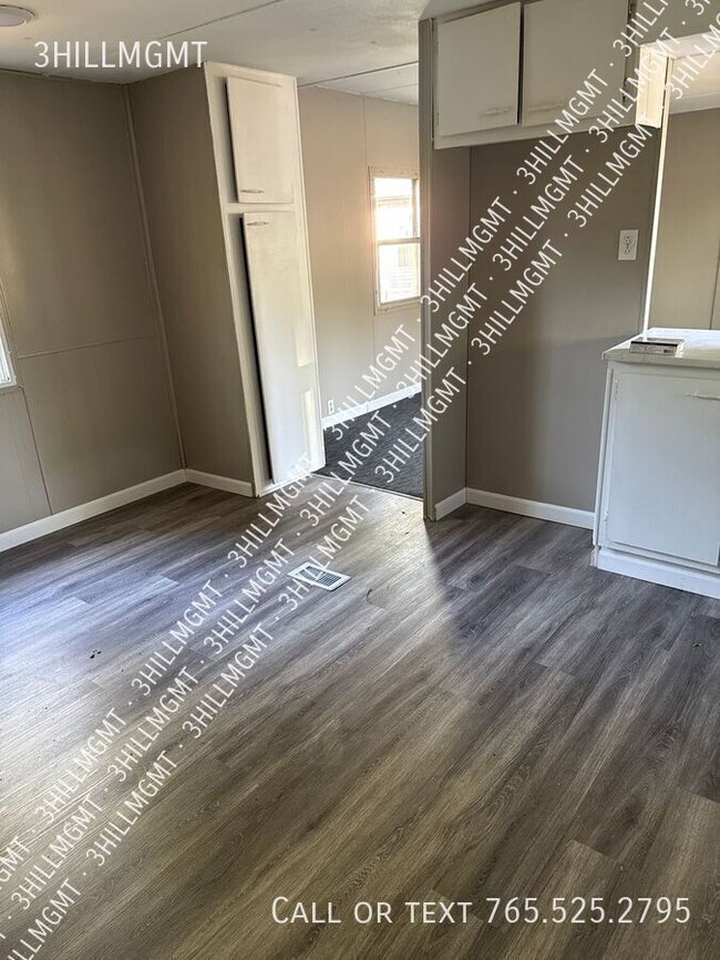 Building Photo - 1216 S Bloomington St