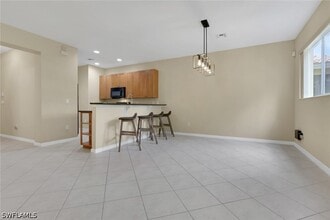 Building Photo - 10260 Olivewood Way
