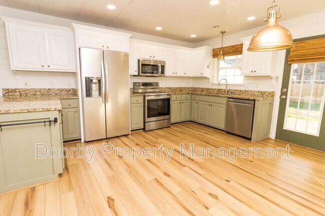 Foto del edificio - 14 Bunker Dr