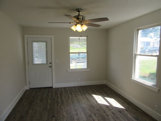 Foto del edificio - --