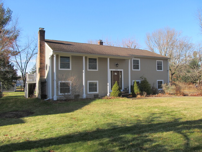 Building Photo - 248 Maple Ave