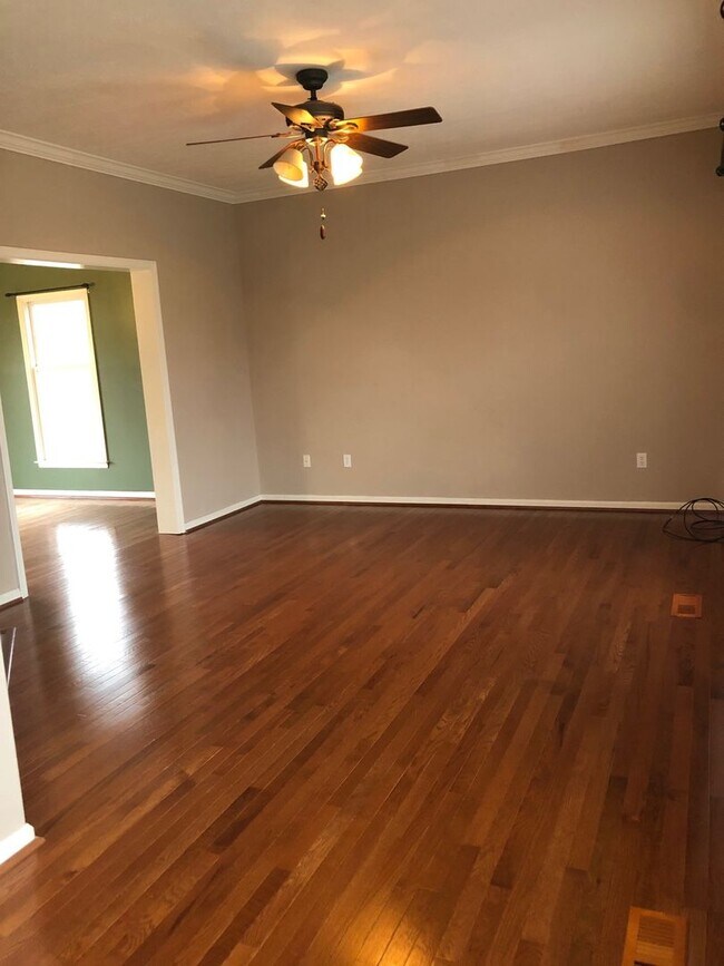 Foto del edificio - 3 Bedroom 2.5 Half Bath House