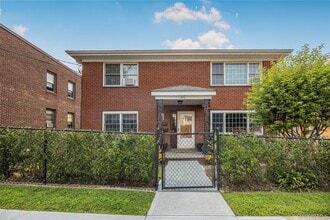 Building Photo - 99 Clarendon Ave