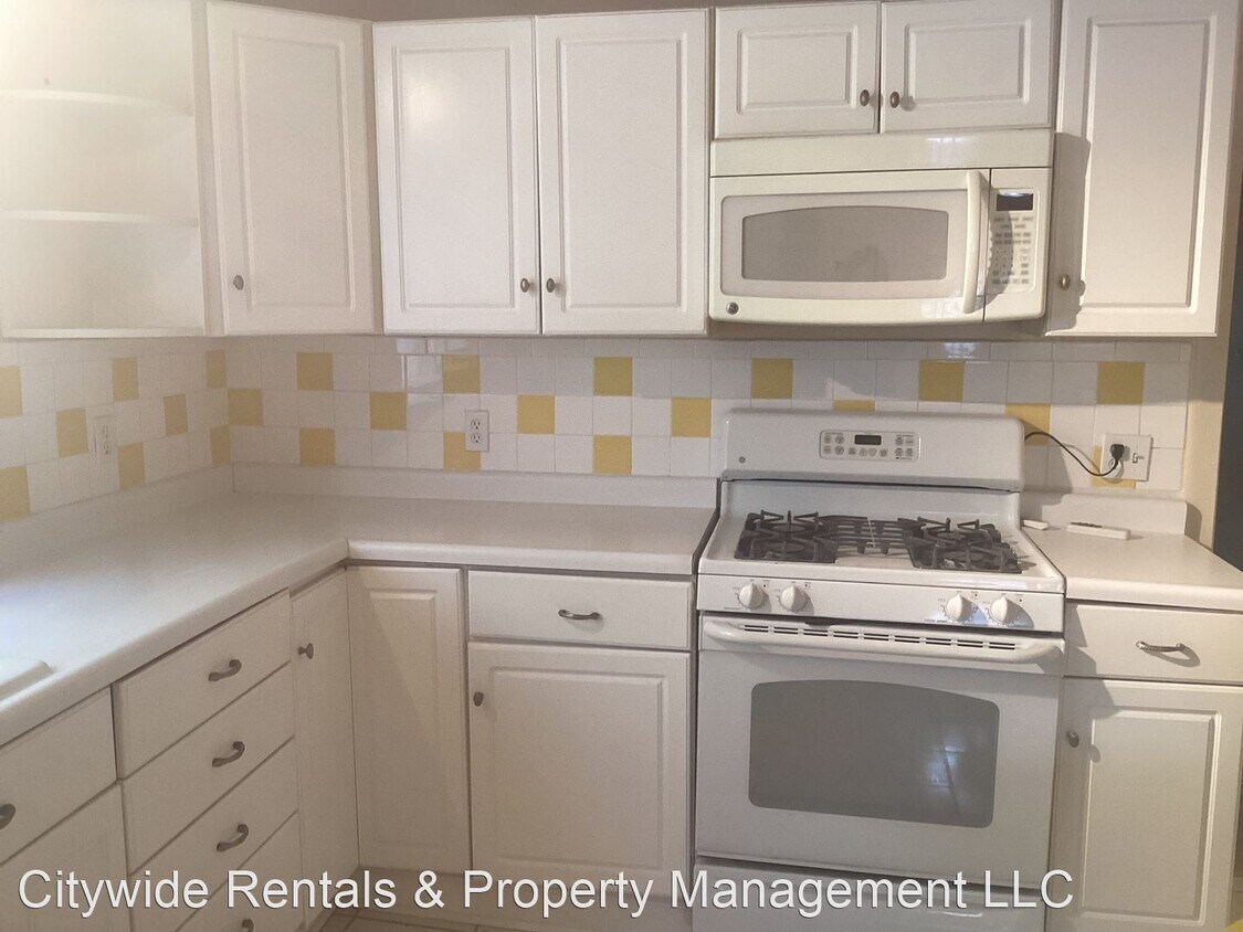 Primary Photo - 4 br, 1.5 bath House - 2150 N 18th St