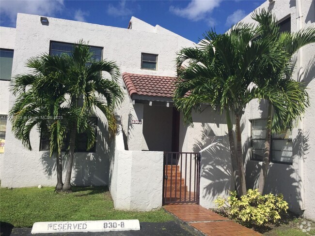 Building Photo - 830 NW 106th Ave
