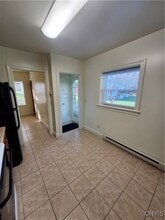 Building Photo - 2 Highland St