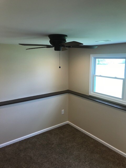 Bedroom #4 downstairs - 230 Grant Dr House