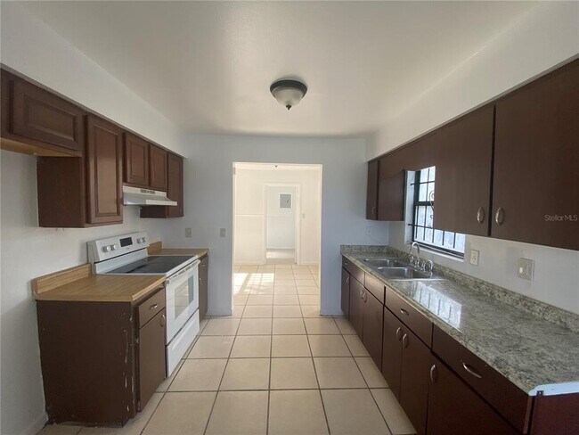 Foto del edificio - 4291 Clarinda St