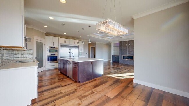 Foto del edificio - 2607 Falcon Ln