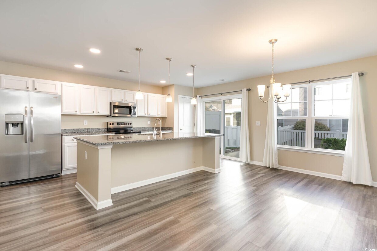 Foto principal - 1038 Tee Shot Dr