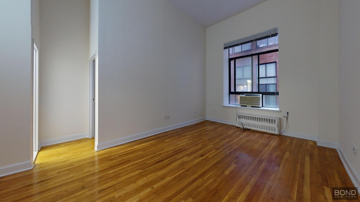 Primary Photo - 1 Astor Pl