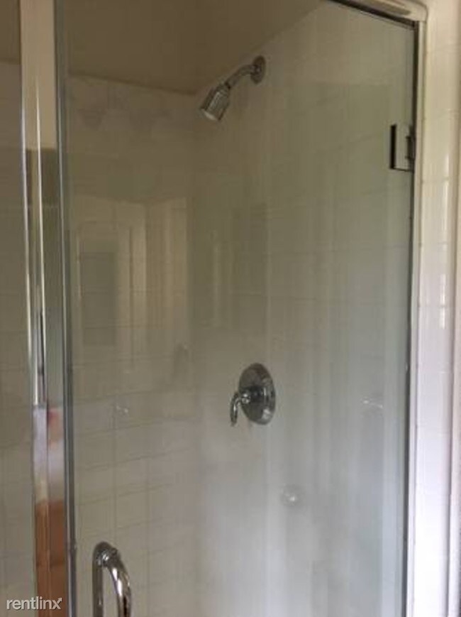 Foto del edificio - 2361 Tuttle Ln