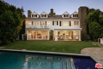 Building Photo - 2435 Mandeville Canyon Rd