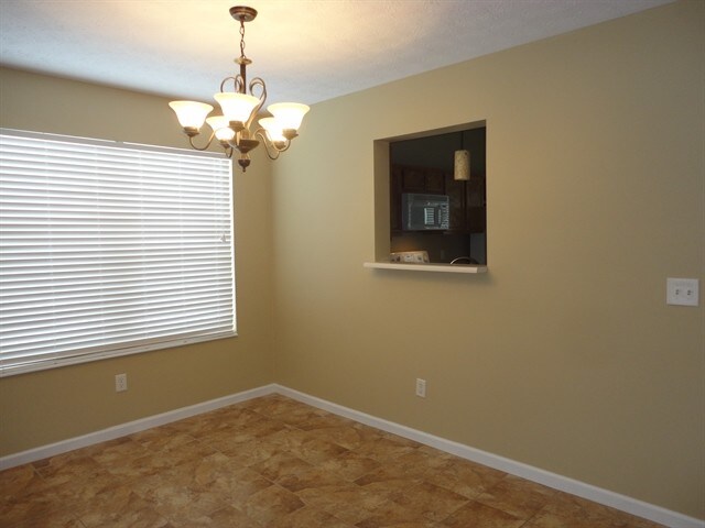 Building Photo - 1342 Shannon Ln