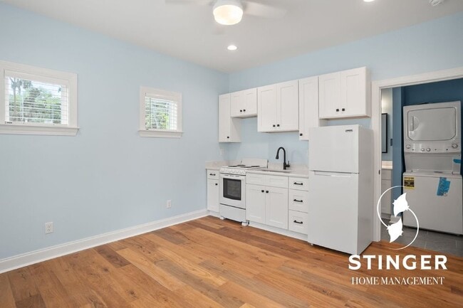 Building Photo - 1105 14th St