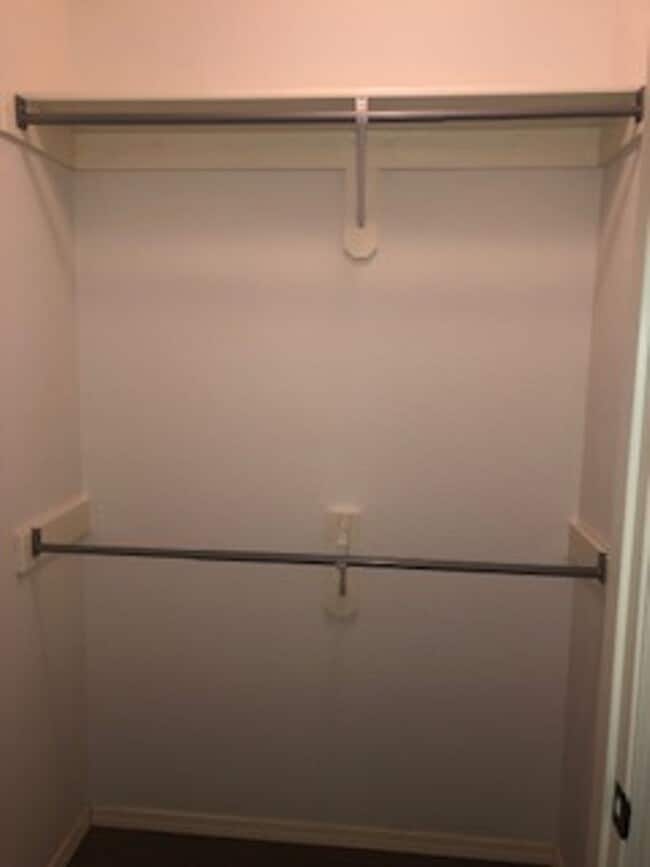 Building Photo - Very nice 2 bed 1 bath home, Dining room, ...