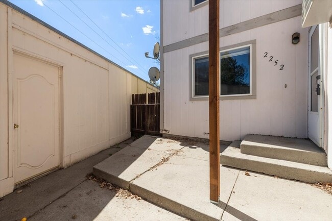 Building Photo - 2252 Avenue C