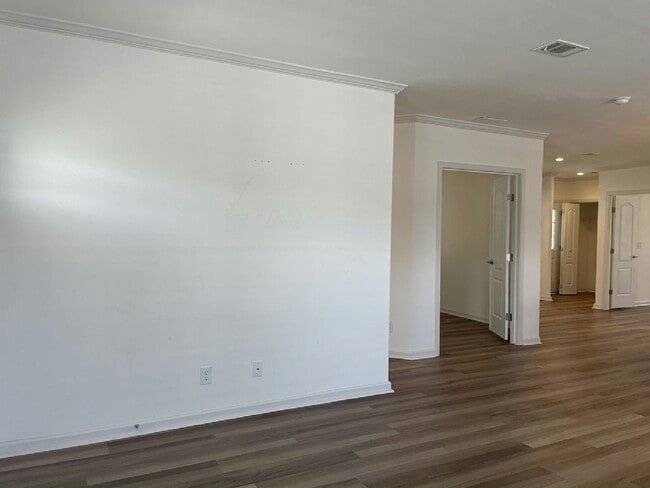 Building Photo - 13123 Lime Ave