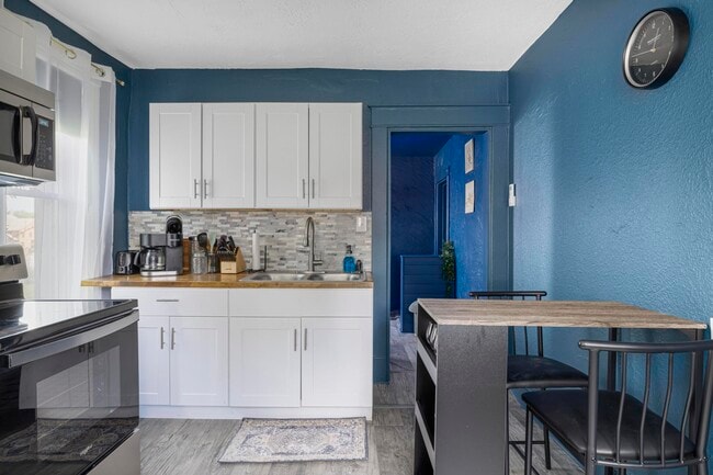 Foto del edificio - 820 Florida Ave