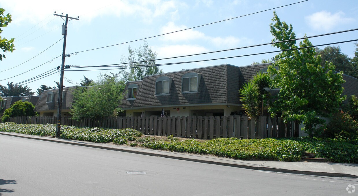 Foto del edificio - The Meadows