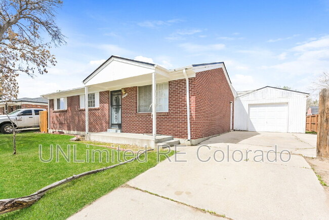 Building Photo - 5551 Tucson St