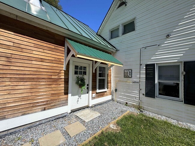 Building Photo - 62 Dublin Rd