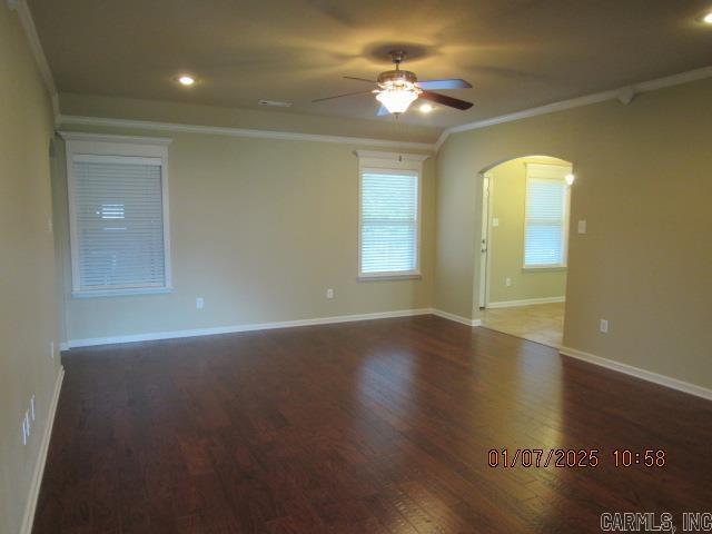 Building Photo - 2755 Gladstone Dr