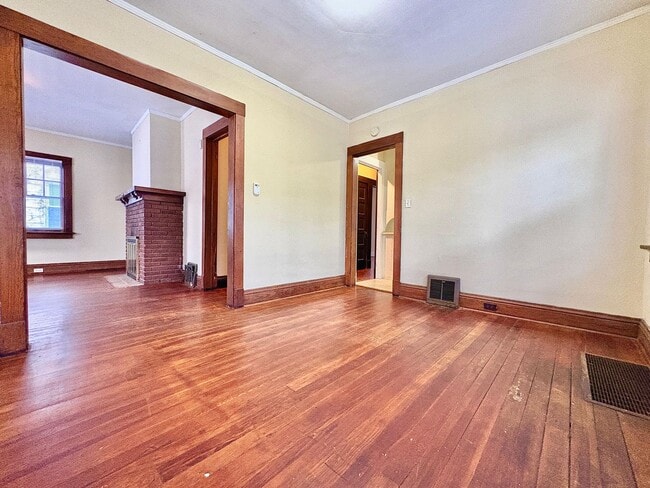 Foto del edificio - 1212 E Donald St