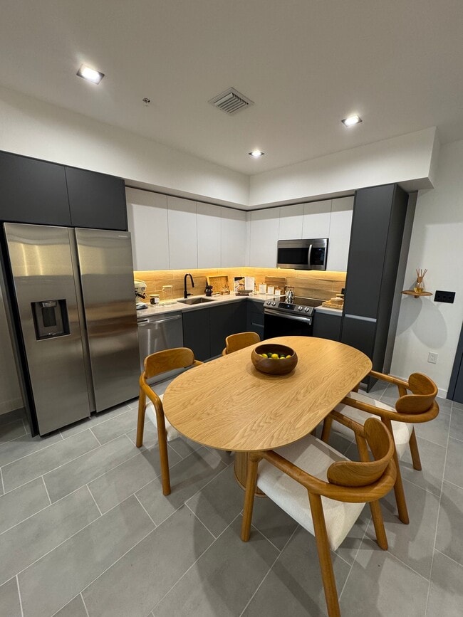 Photo - 122 NE 23rd St Apartment