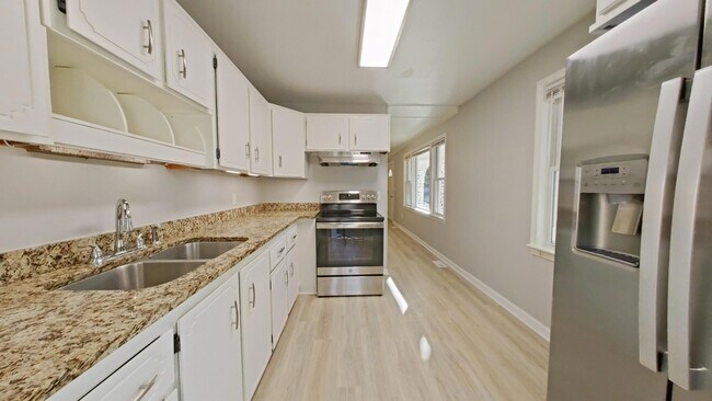 Foto del edificio - 2001 Wren Rd