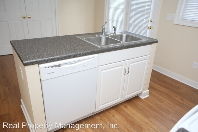 Building Photo - 3 br, 2 bath House - 283 Foxhaven Farm Rd