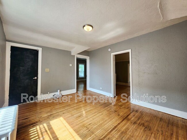 Foto del edificio - 832 Exchange St