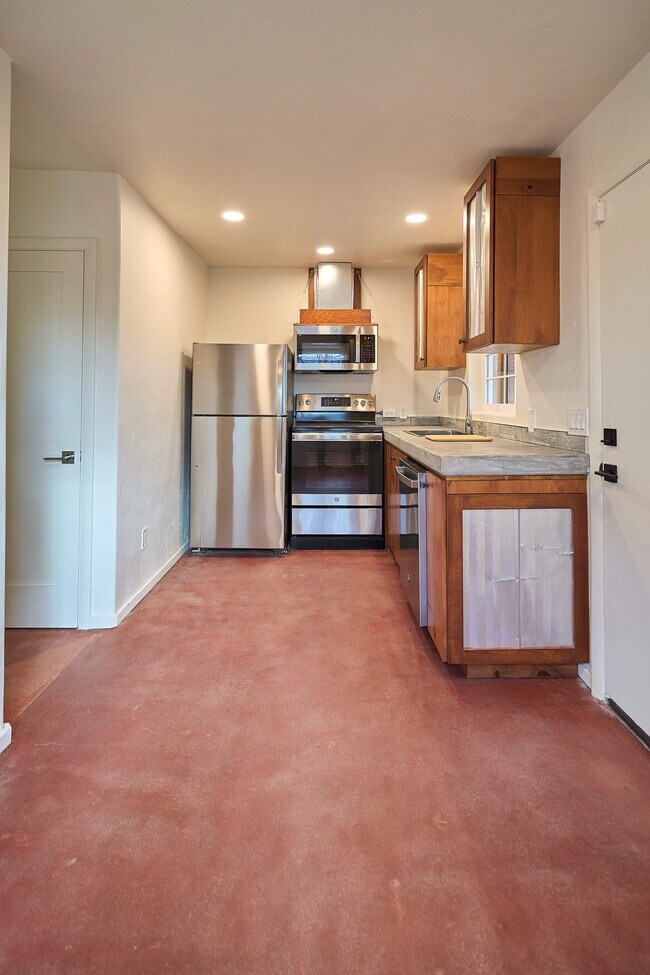 Foto del edificio - 2542 E Seneca St