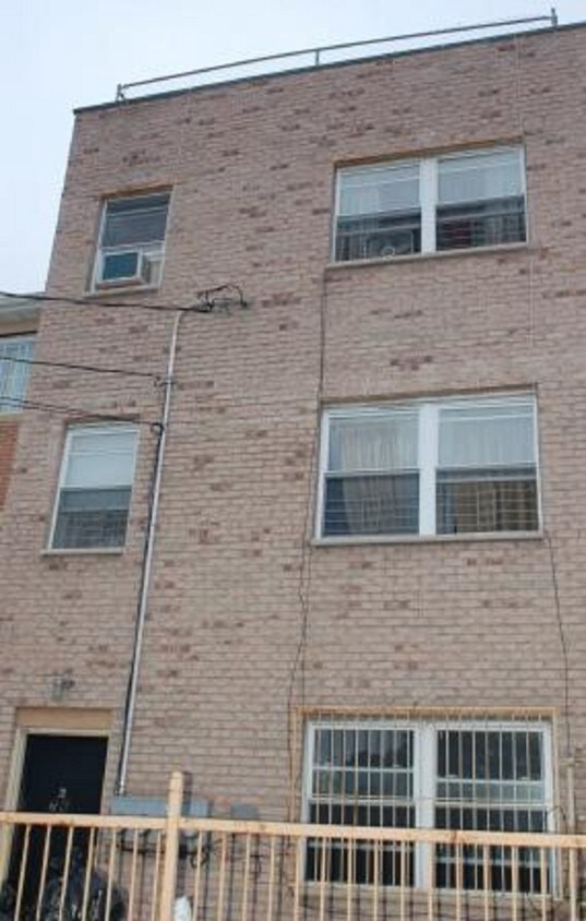 Foto principal - 76 Louisiana Ave