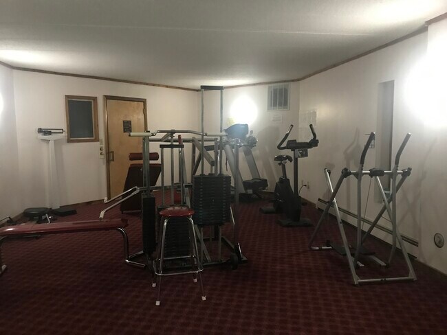 Foto del edificio - 175 County Road B2 E