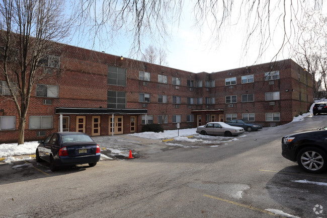 Building Photo - Cameron Apartments