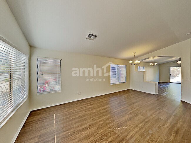 Building Photo - 31106 N Claridge Circle