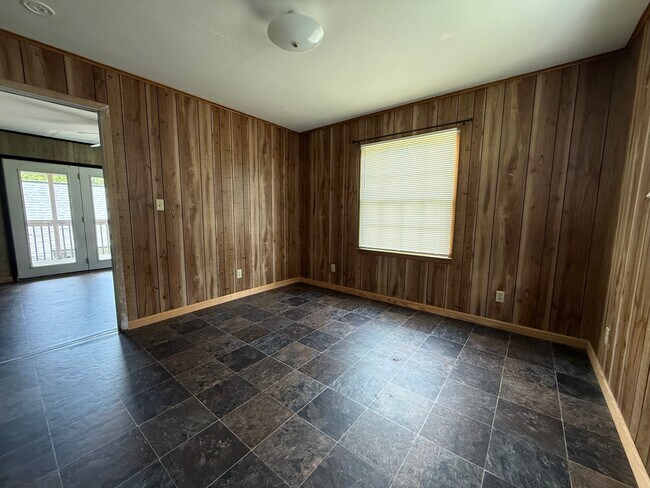 Foto del edificio - 308 Poplar St