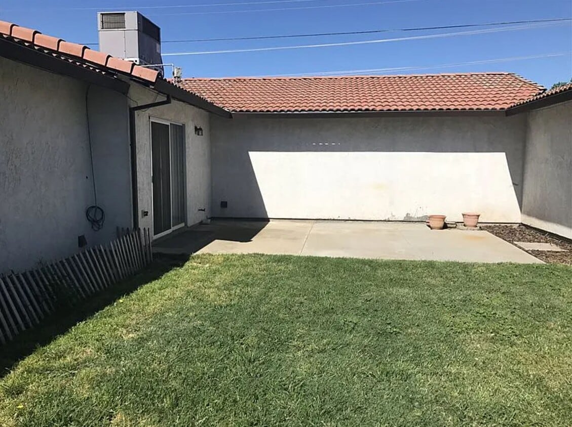 Primary Photo - 736 Teaberry St