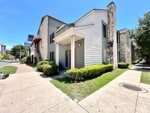 Building Photo - 2529 Rio Grande St