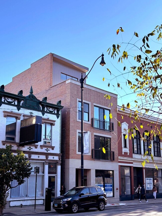 Photo - Spectacular 3 Bed/3 Bath Penthouse Apartme...