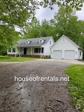 Building Photo - 200 Quail Run