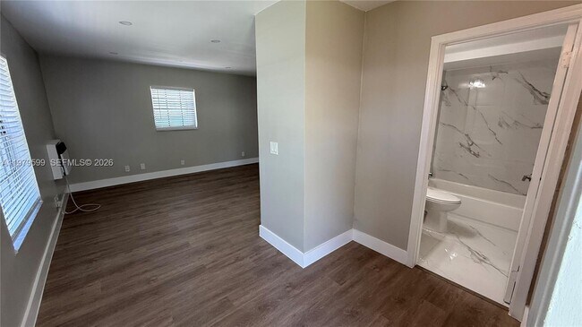 Building Photo - 220 NW 12th St