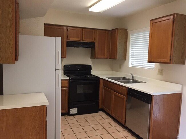 Building Photo - 12910 Ashford Point Dr