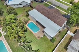 Building Photo - 1321 SW 74th Terrace